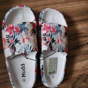 Womens mudd slides